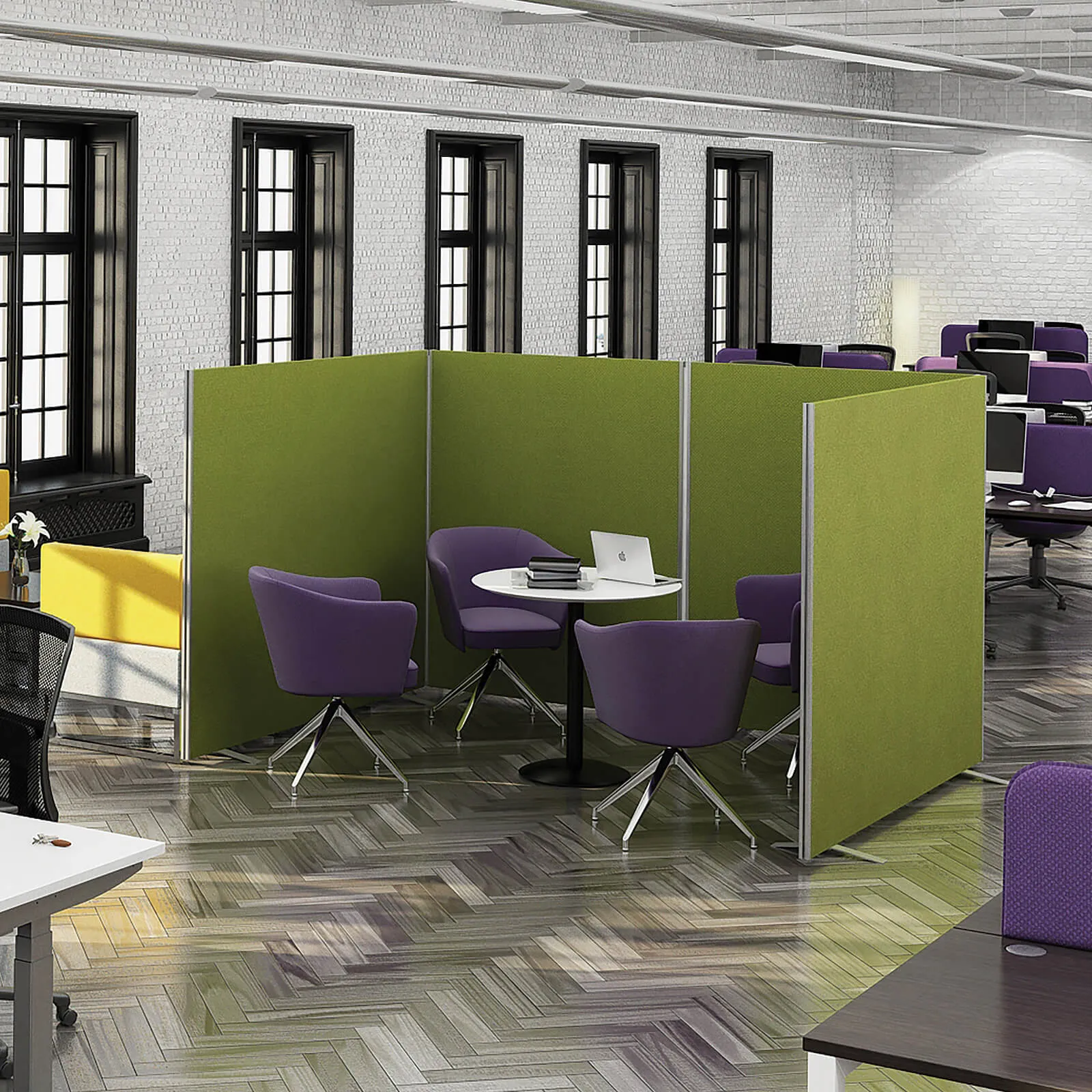 Floor standing fabric screen
